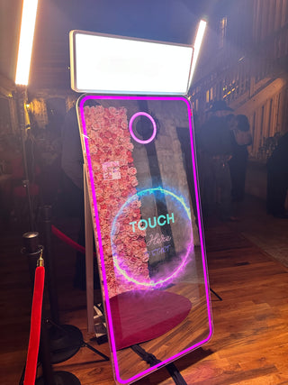 The Ultimate Luxury Photobooth Experience with a Mirror Booth